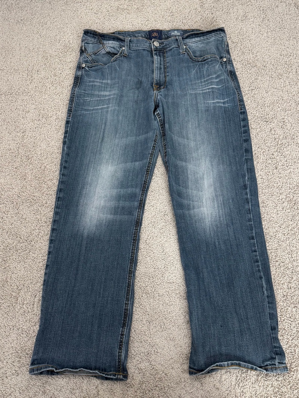 Rock & Republic Relaxed Straight Blue Jeans